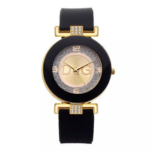 Load image into Gallery viewer, Luxury Fashion Quartz Ladies Silicone Matte Wristwatch
